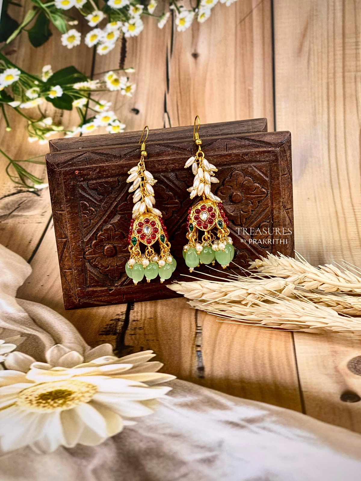 Pearl and stone hanging jumkas -JE1