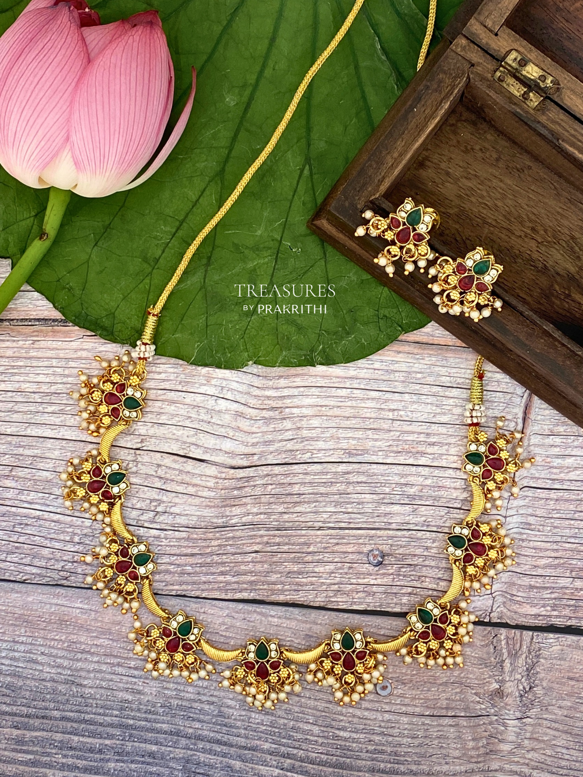 Lotus Gunguroo Necklace- JW36B