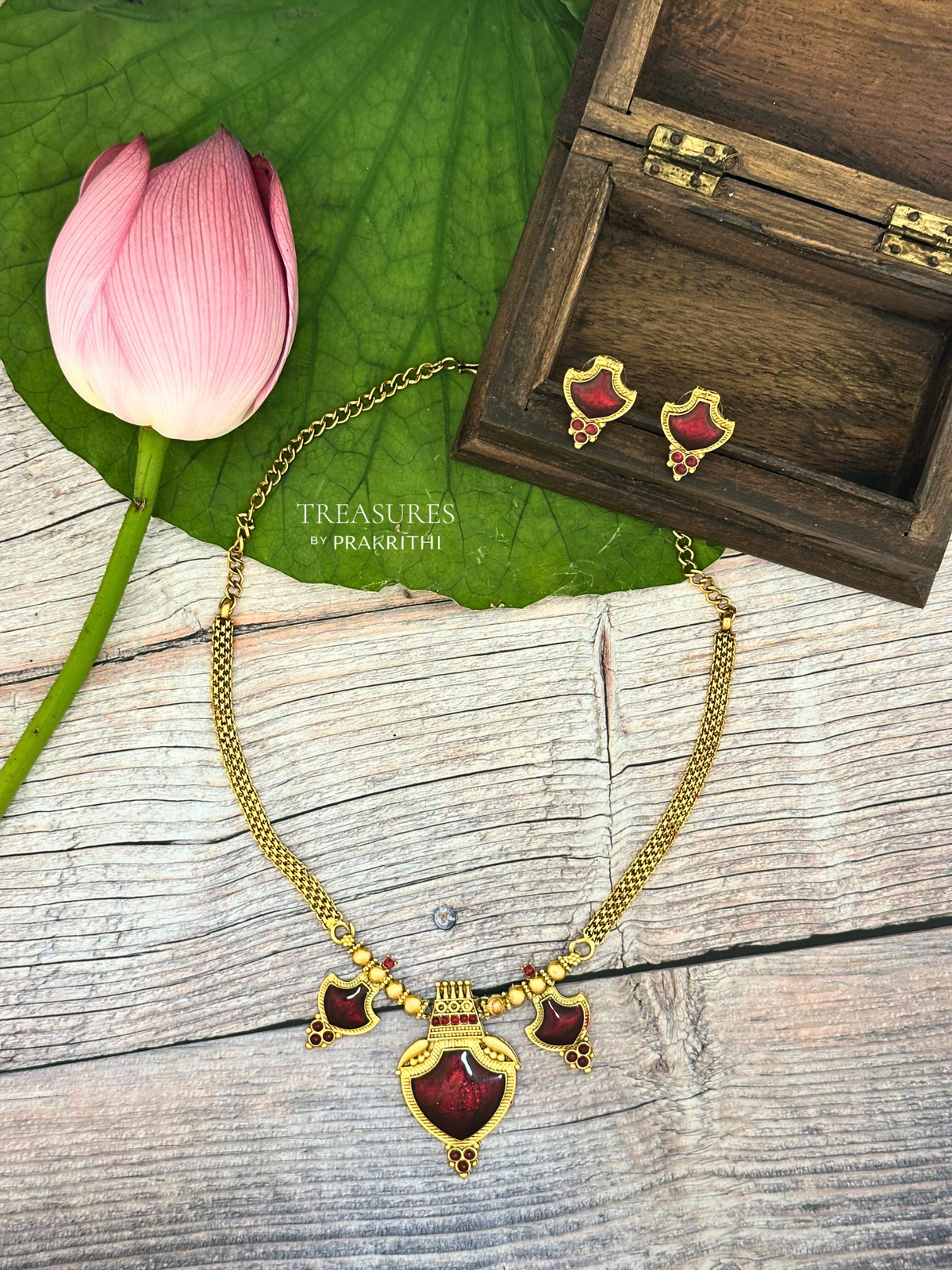 Traditional palakka Necklace- JN33