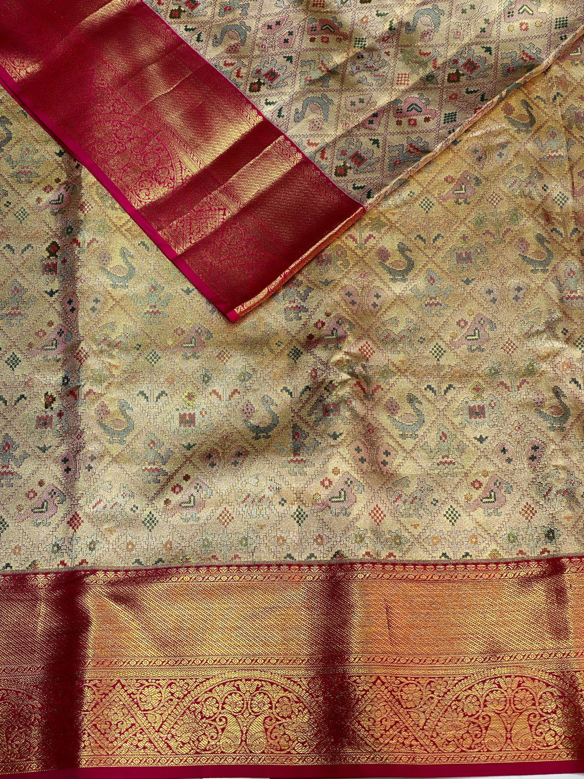 Pure tissue kanchipuram Meenakari saree - PKDMAD075