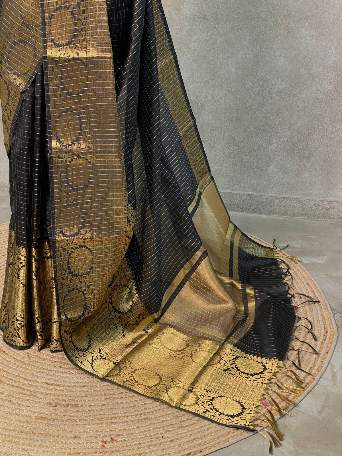 Black Semi Banarasi saree - LZ9A