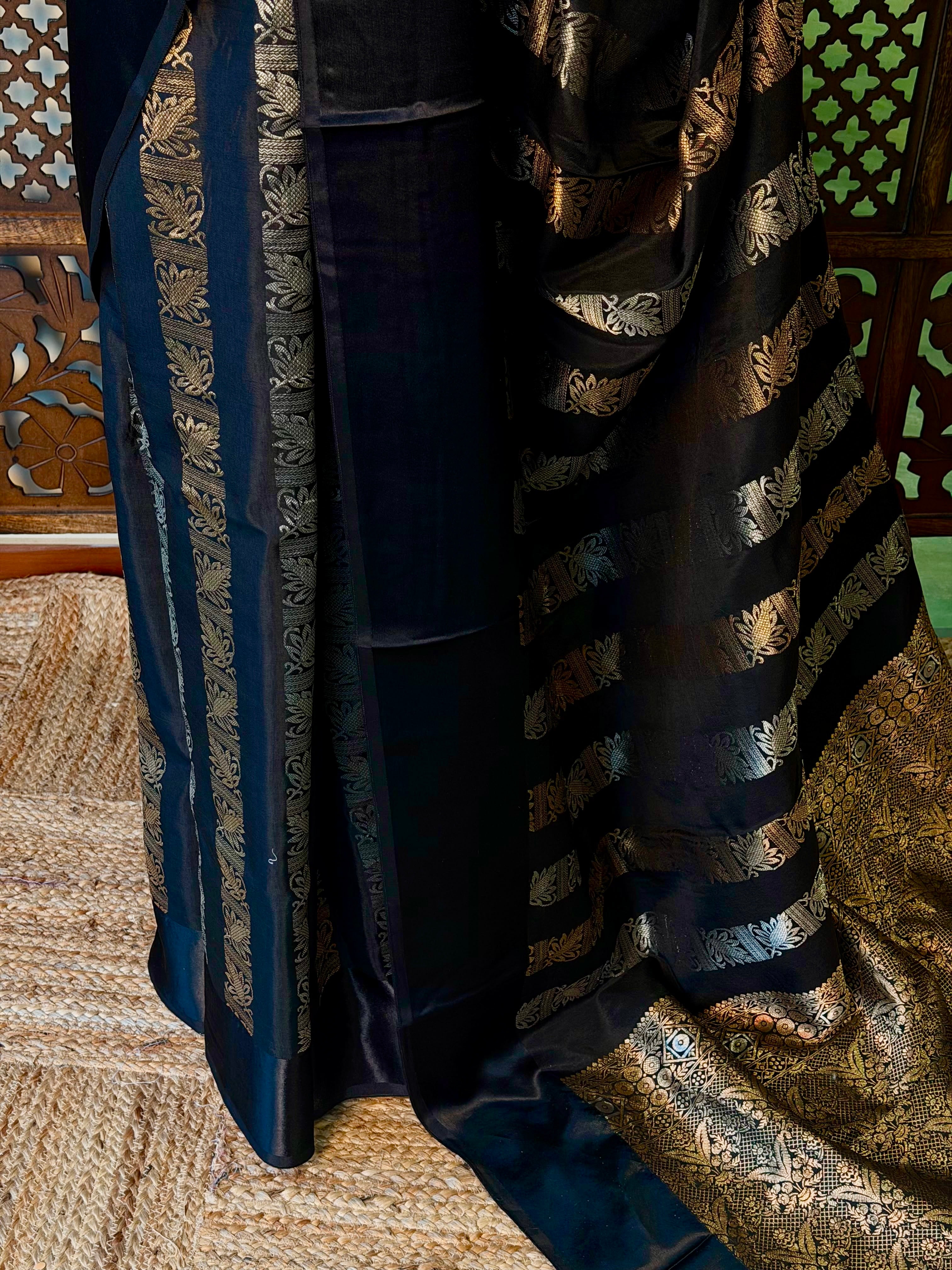 Black Banarasi Crape silk saree - PBRHC5