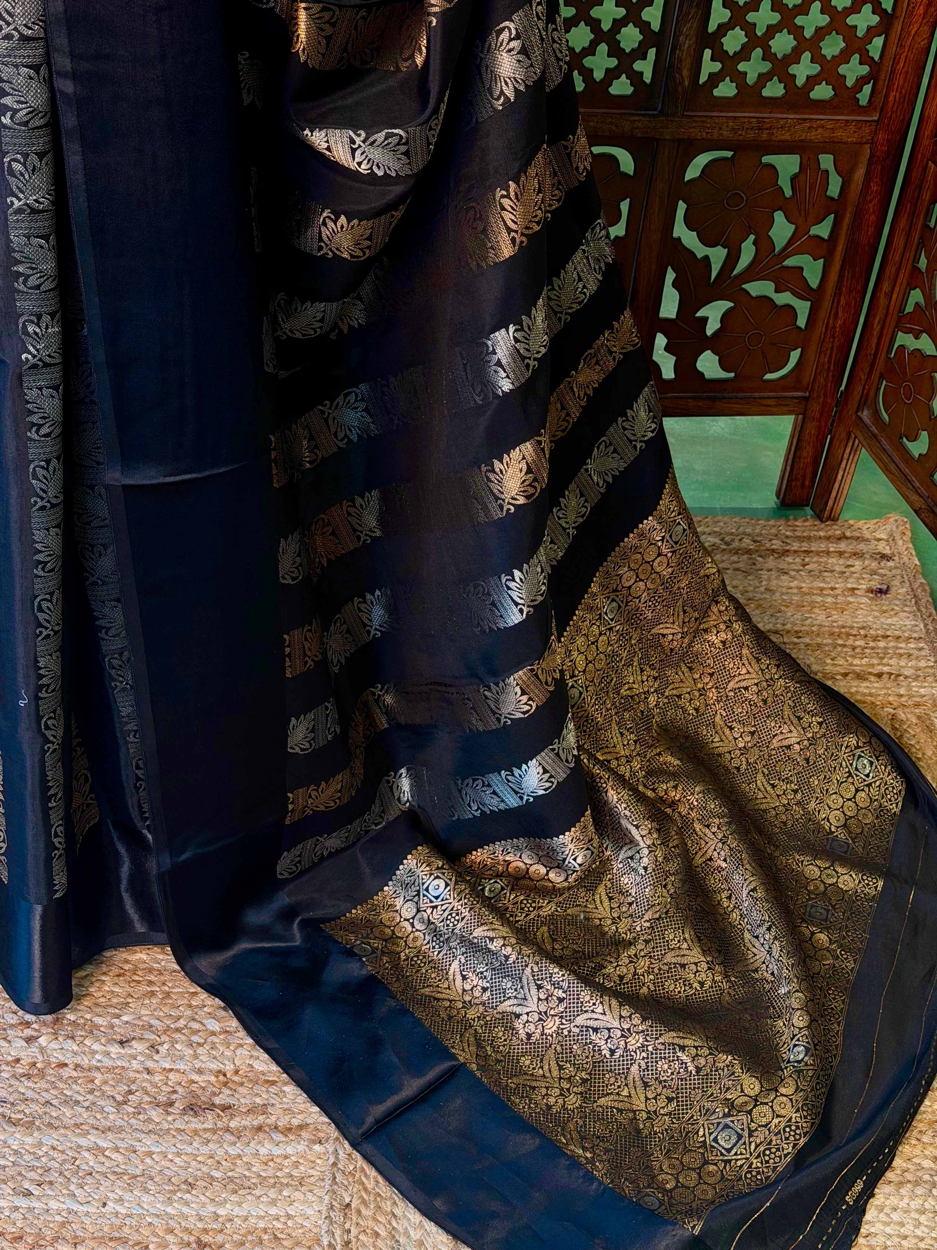 Black Banarasi Crape silk saree - PBRHC5