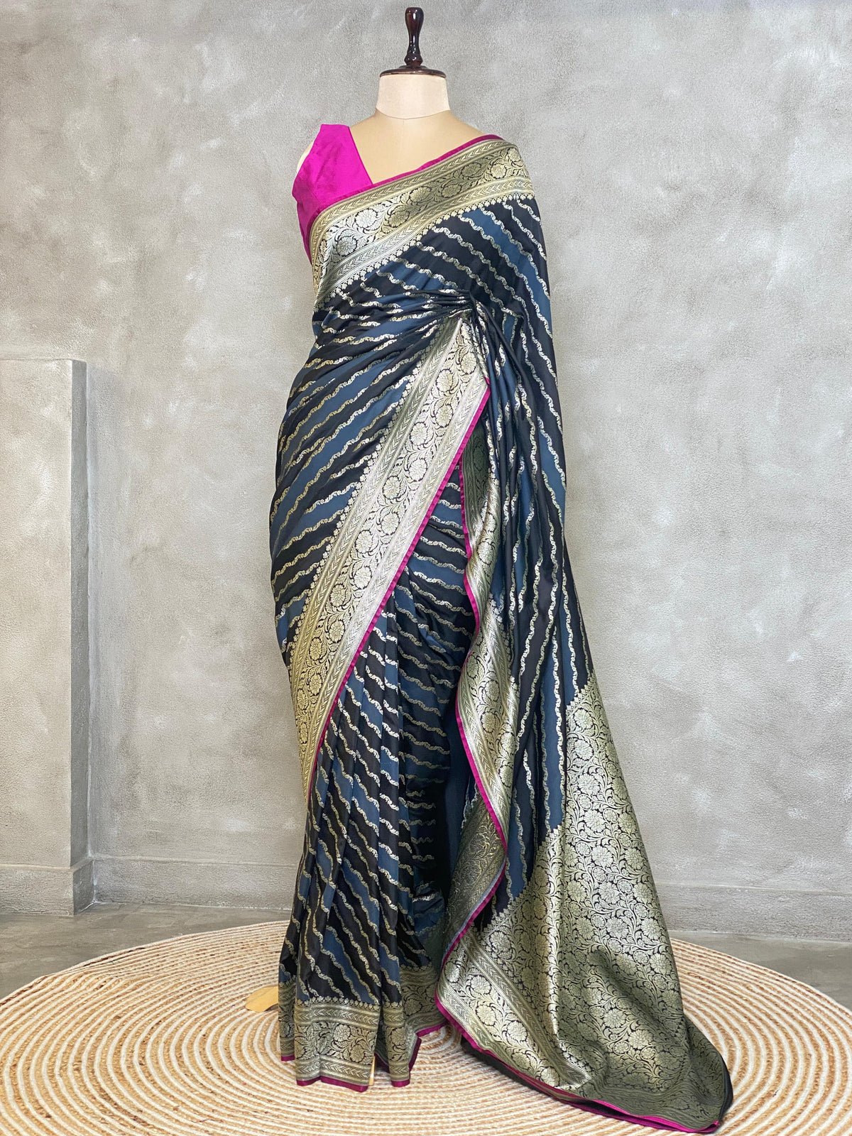 Pure vintage banarasi saree - PSB06