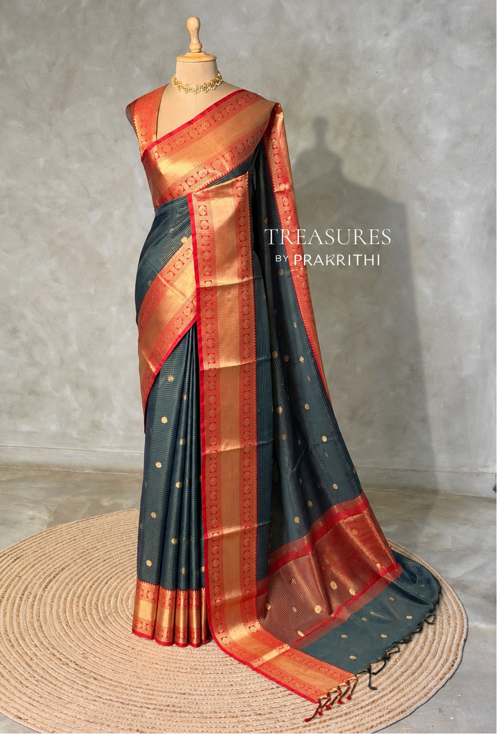 Dark green and Red semi banarasi Saree - PIH106