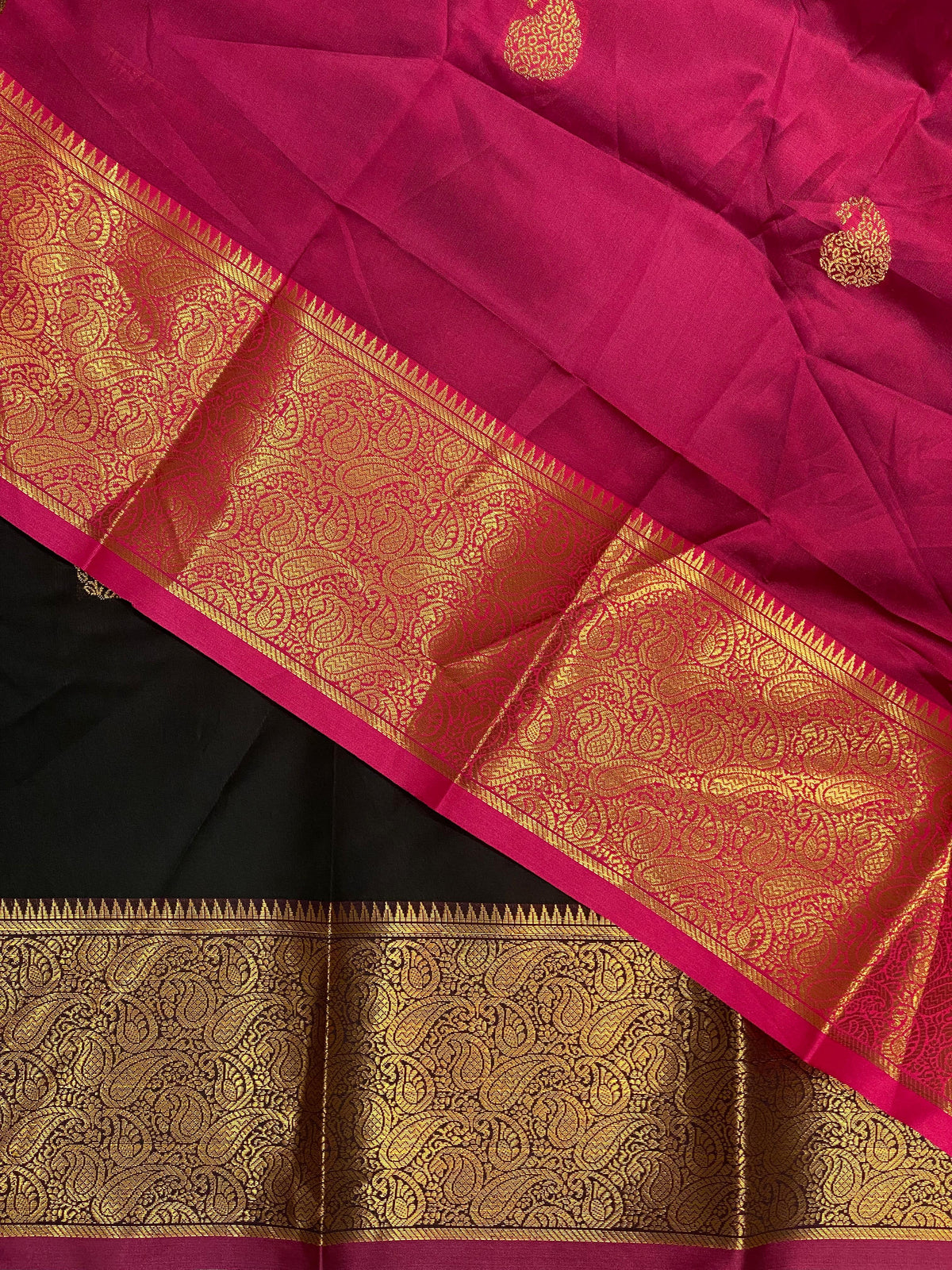 Black and magenta semi kanchipuram soft silk saree - PSSN155