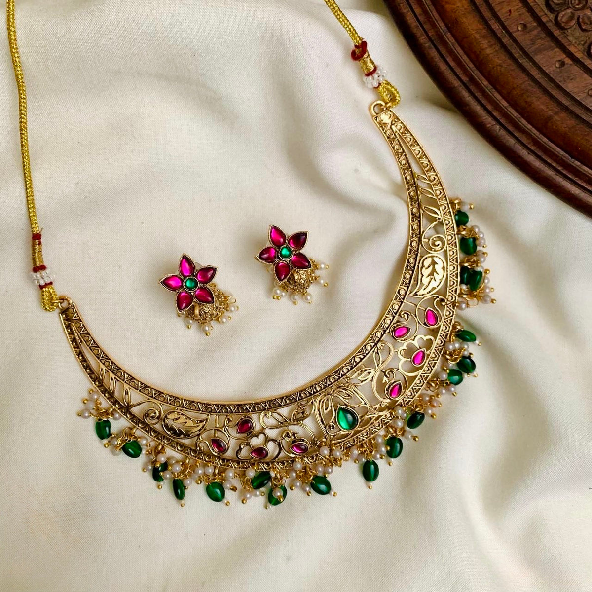 Elegant hasli choker - JW153A