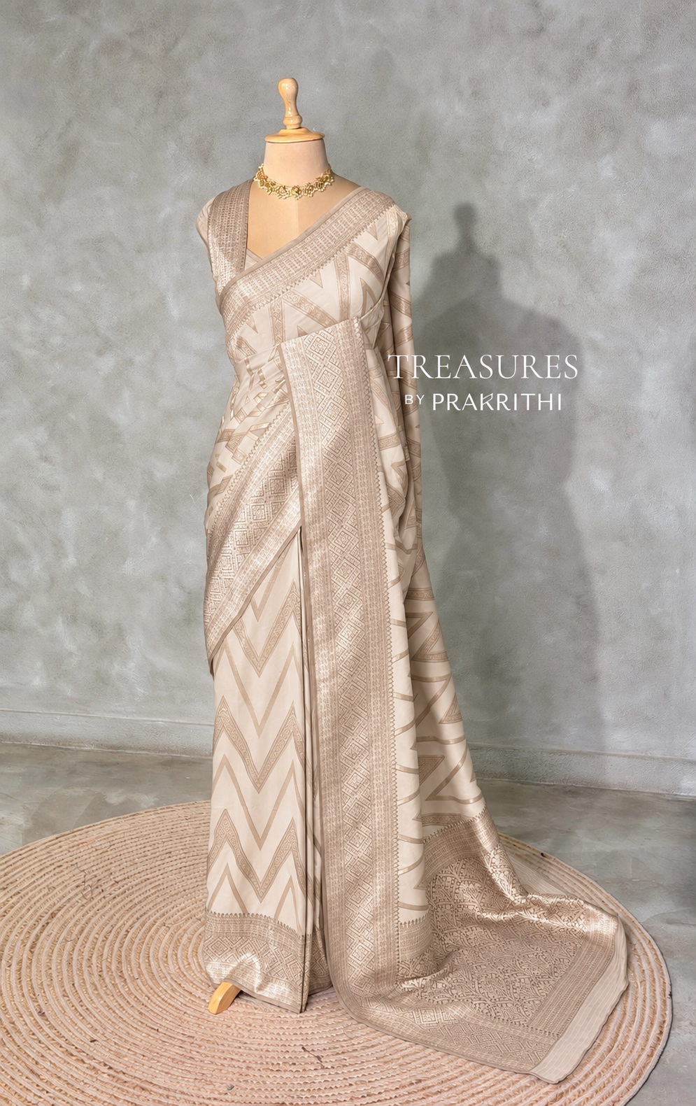 Off White Banarasi Georgette fabric saree  - PBRVAR1D