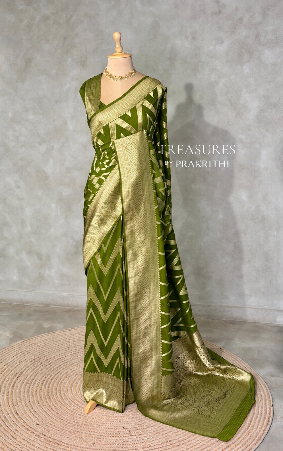 Olive green Georgette fabric saree  - PBRVAR1i