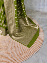 Olive green Georgette fabric saree- PBRVAR1i