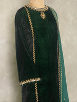 Bottle green premium velvet set - SLV09