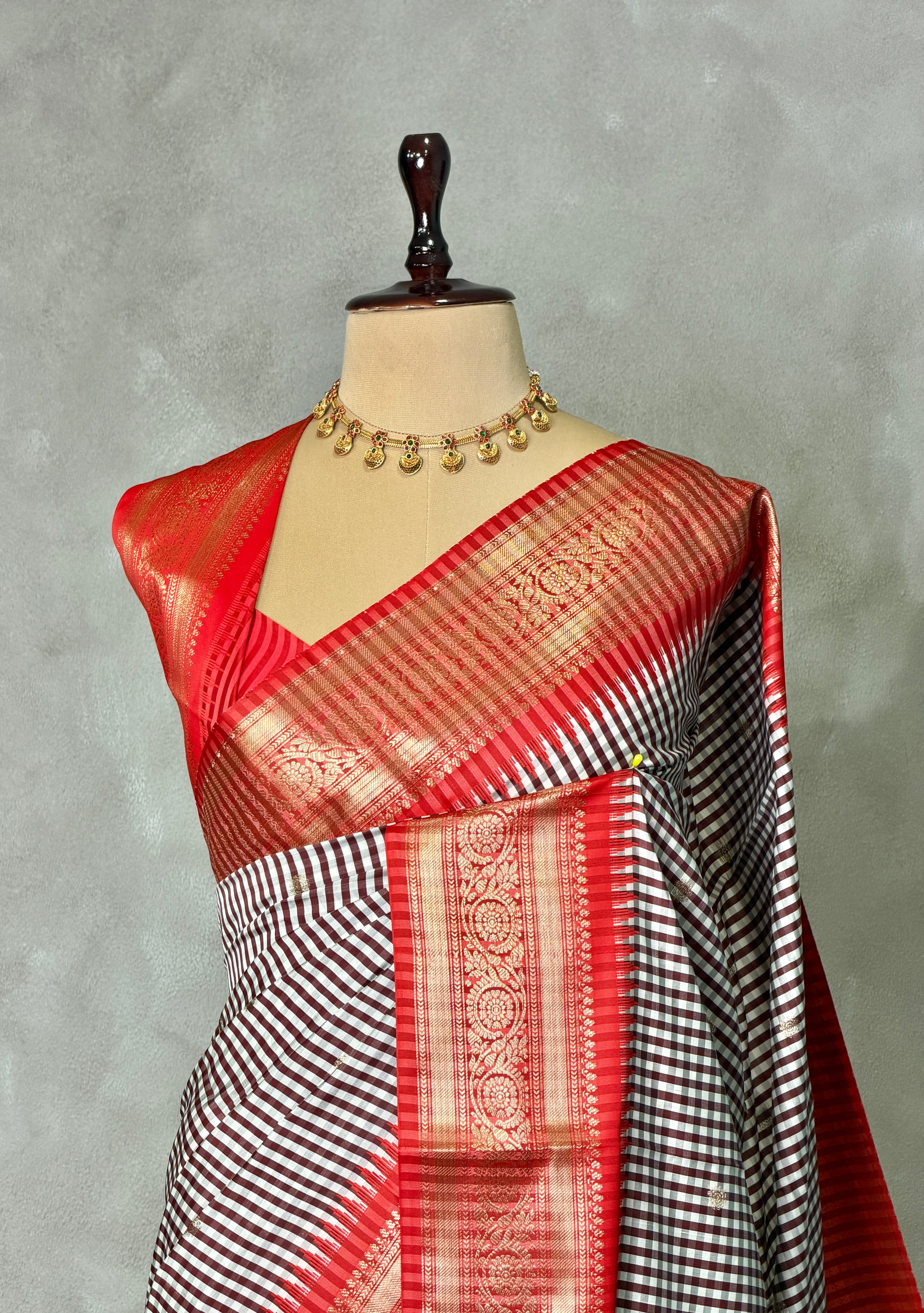 White, Brown and Red Silk saree - PBRZU4C