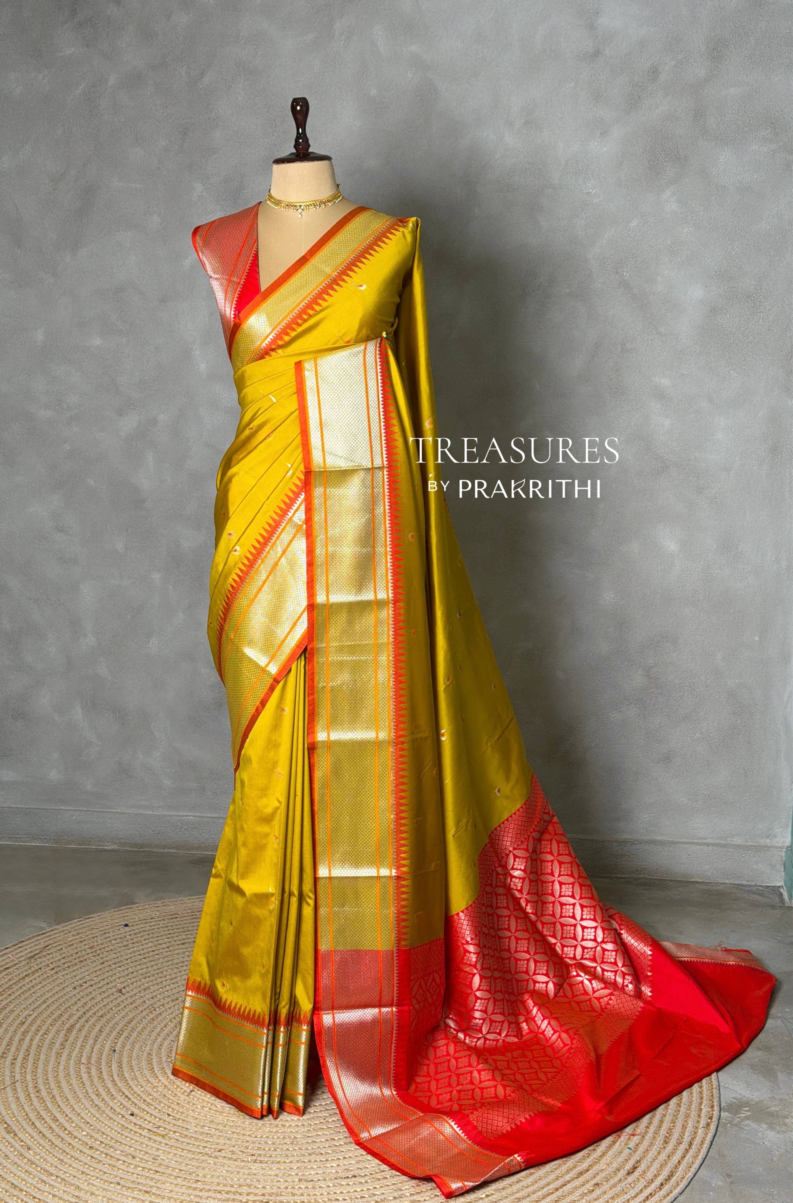 Olive Green and Red Silk saree - PBRZU6E