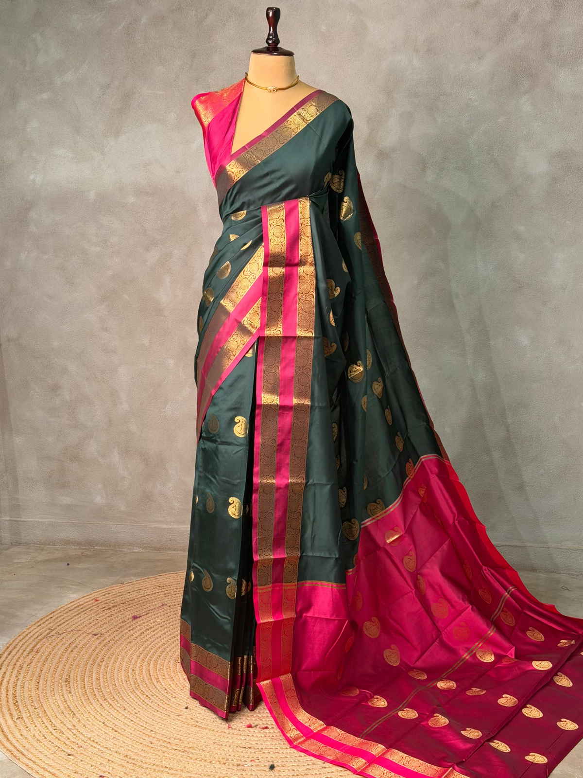 Bottle green and Magenta semi kanchipuram soft silk saree - PSSN191