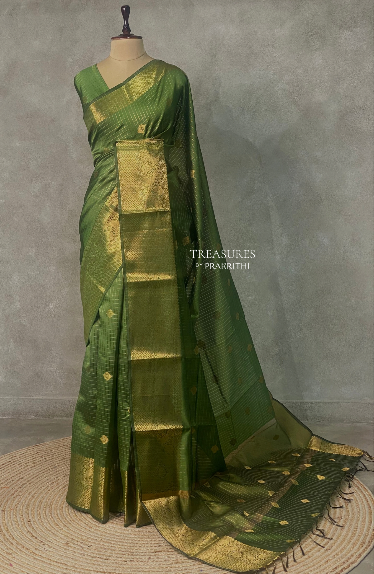 Green banarasi silksaree - AISHCK9B