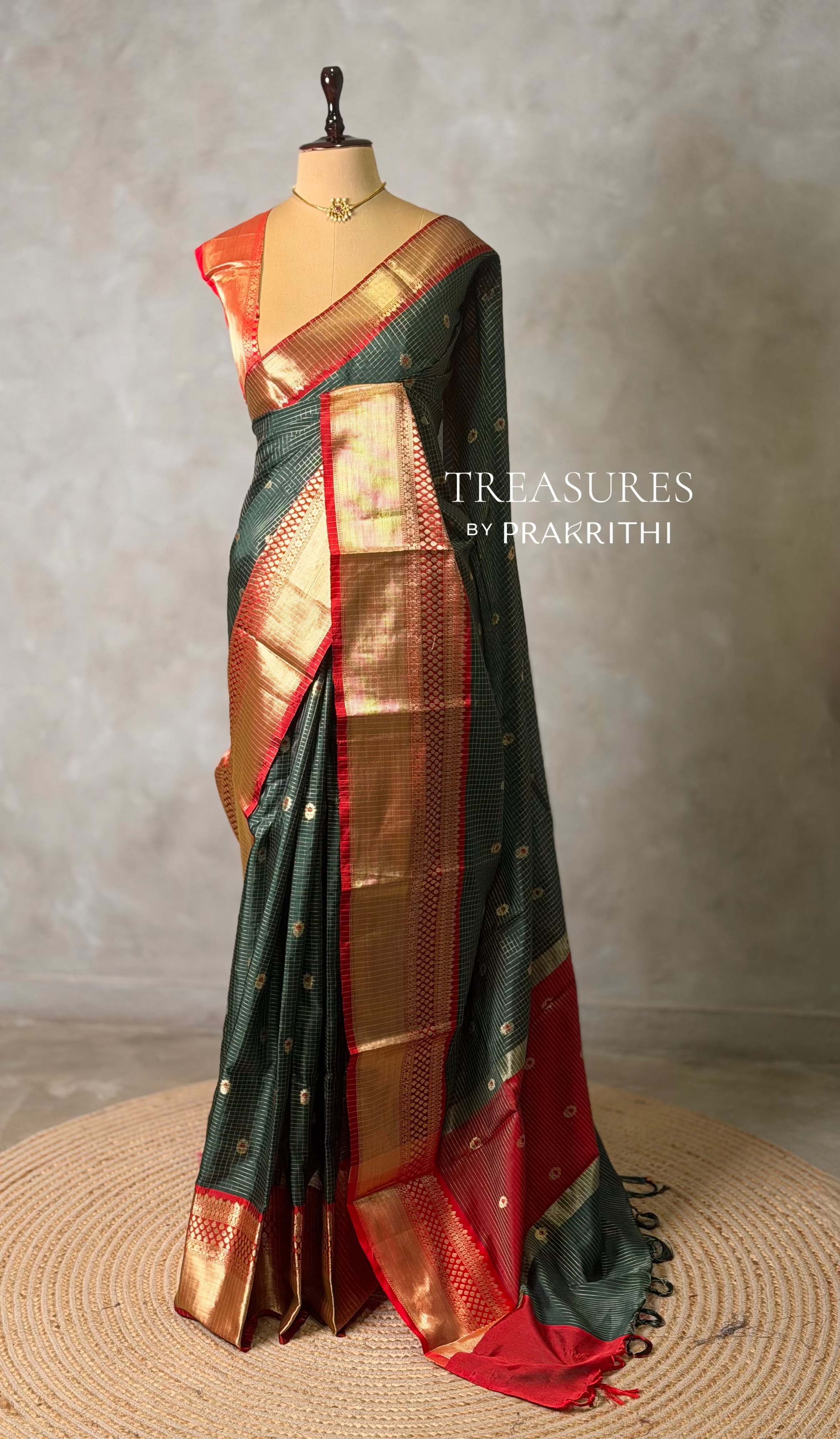 Green and Red banarasi silksaree -PFAZ2