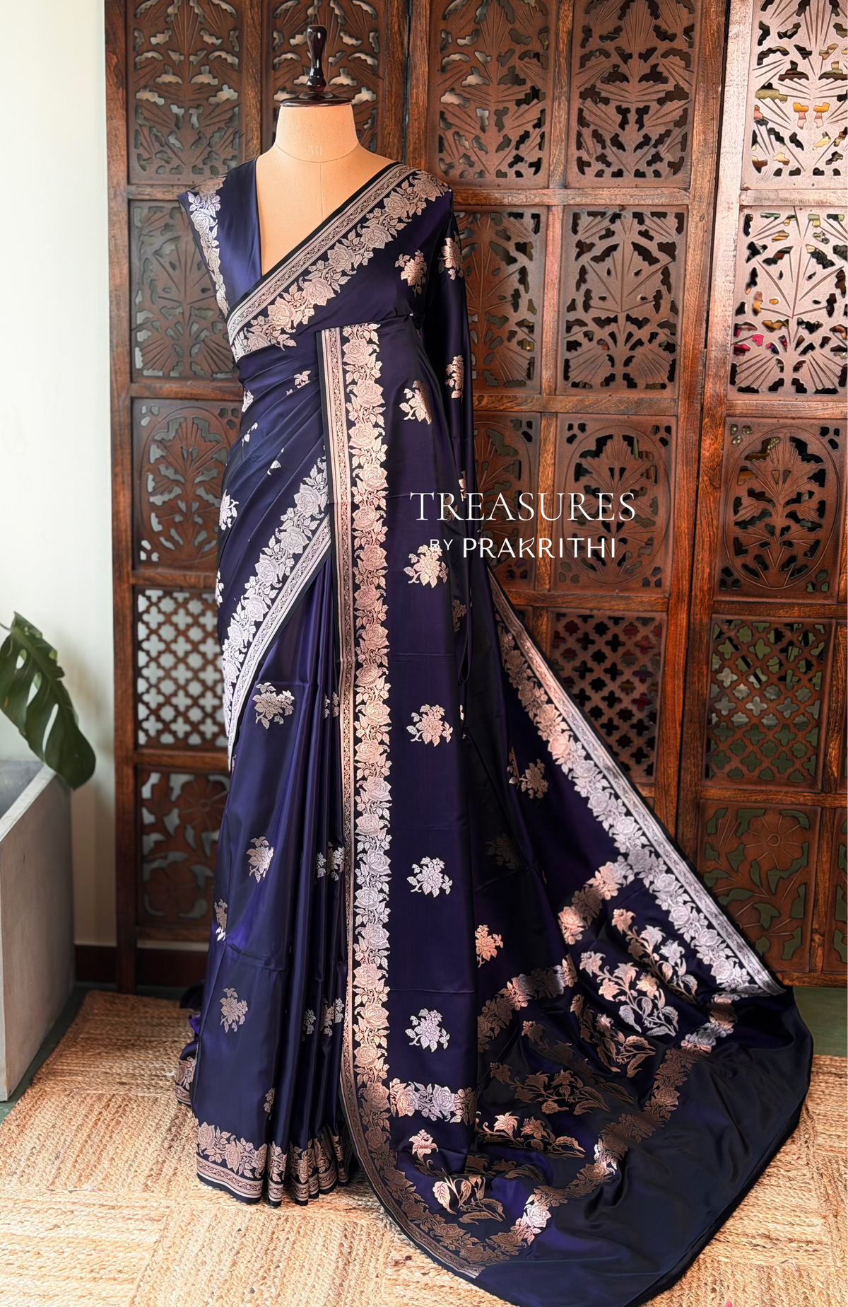 Navy blue pure zatin Banarasi silk saree - RAZ1B