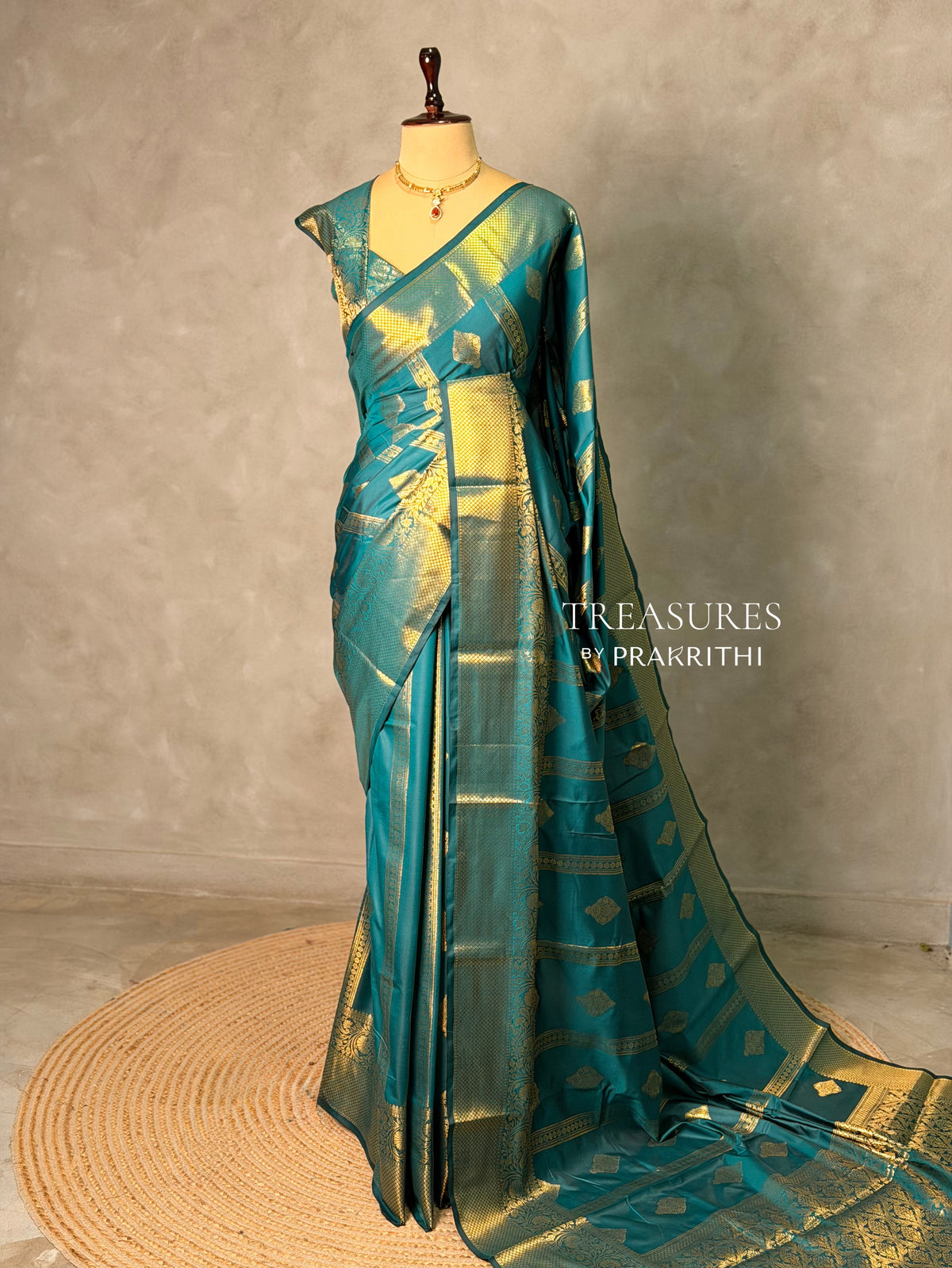 Peacock blue Banarasi silk saree - GAL5D