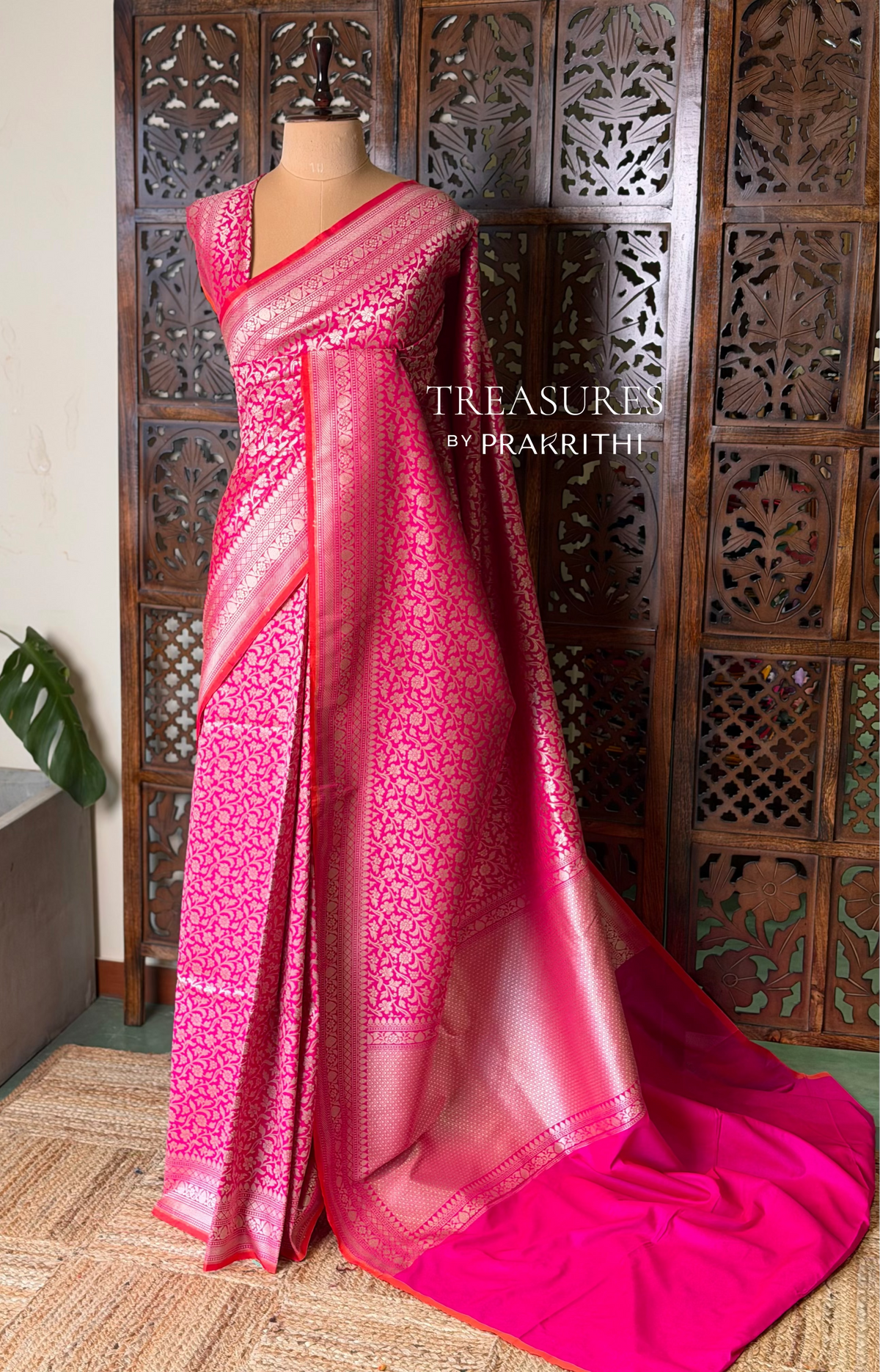 Rani pink Katan Banarasi silk saree - RAZ3B