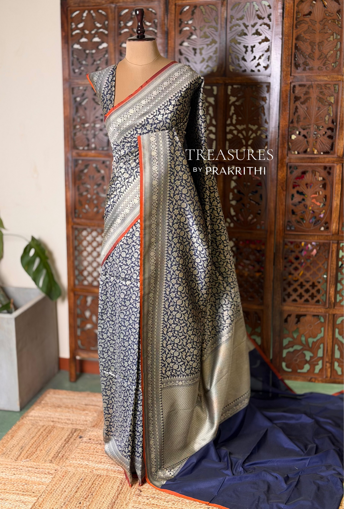Deep blue Katan Banarasi silk saree - RAZ3D