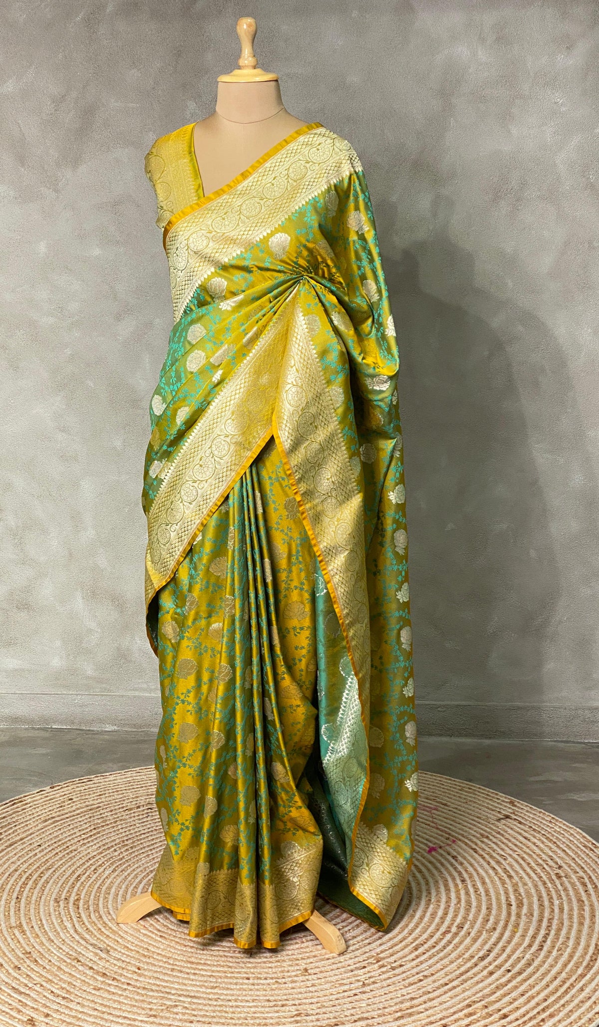 Pure vintage banarasi saree - PBANZ0321