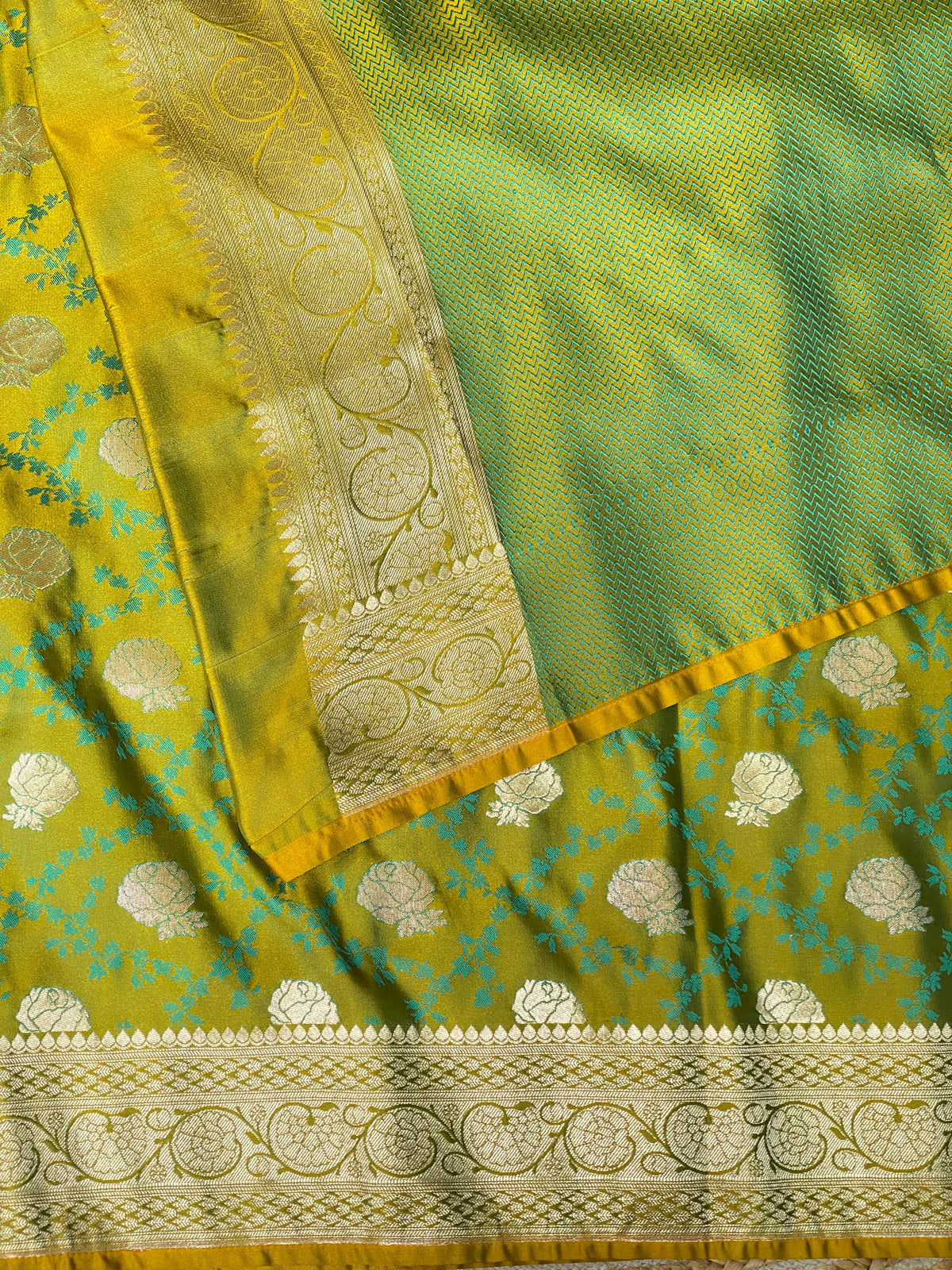 Pure vintage banarasi saree - PBANZ0321