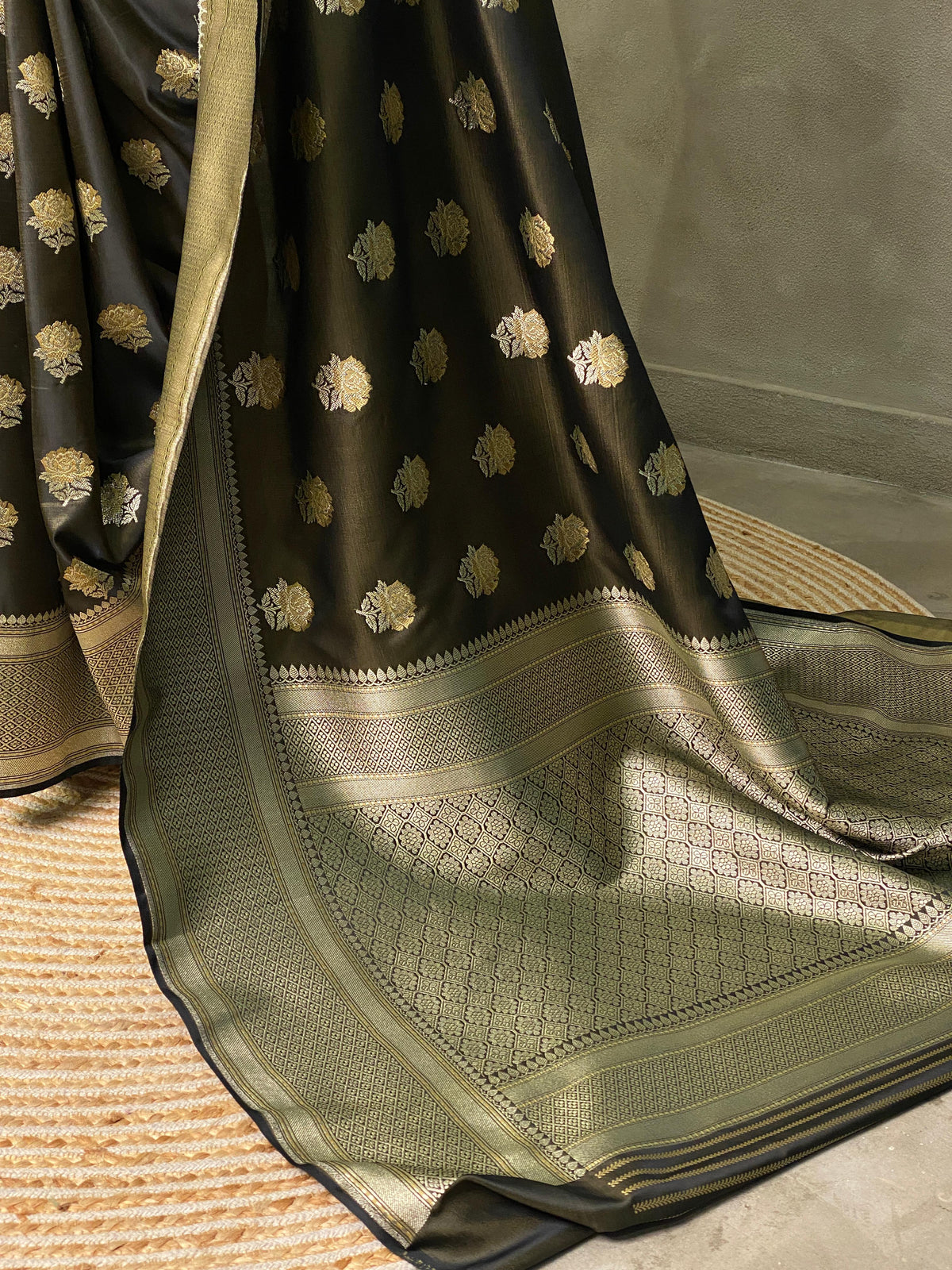 Pure vintage banarasi saree - PBANZ028