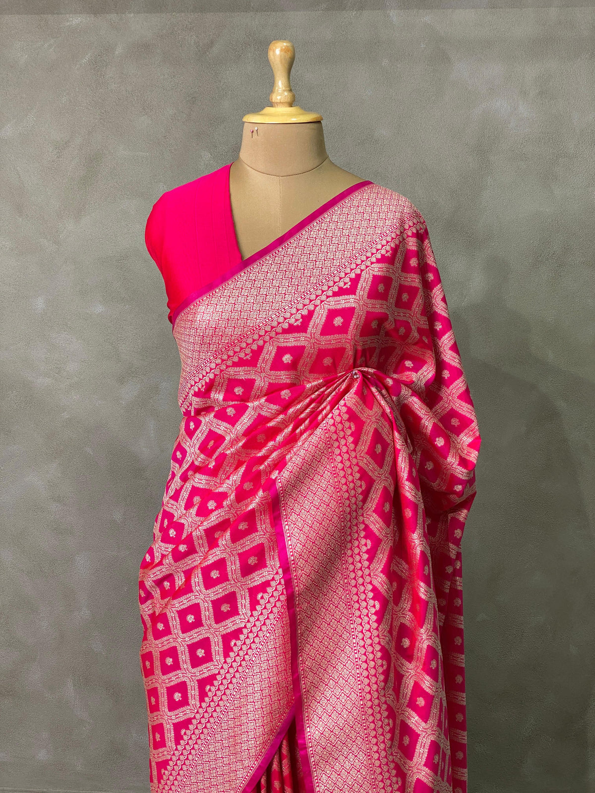 Reddish pink Banarasi Saree - PBANZ005