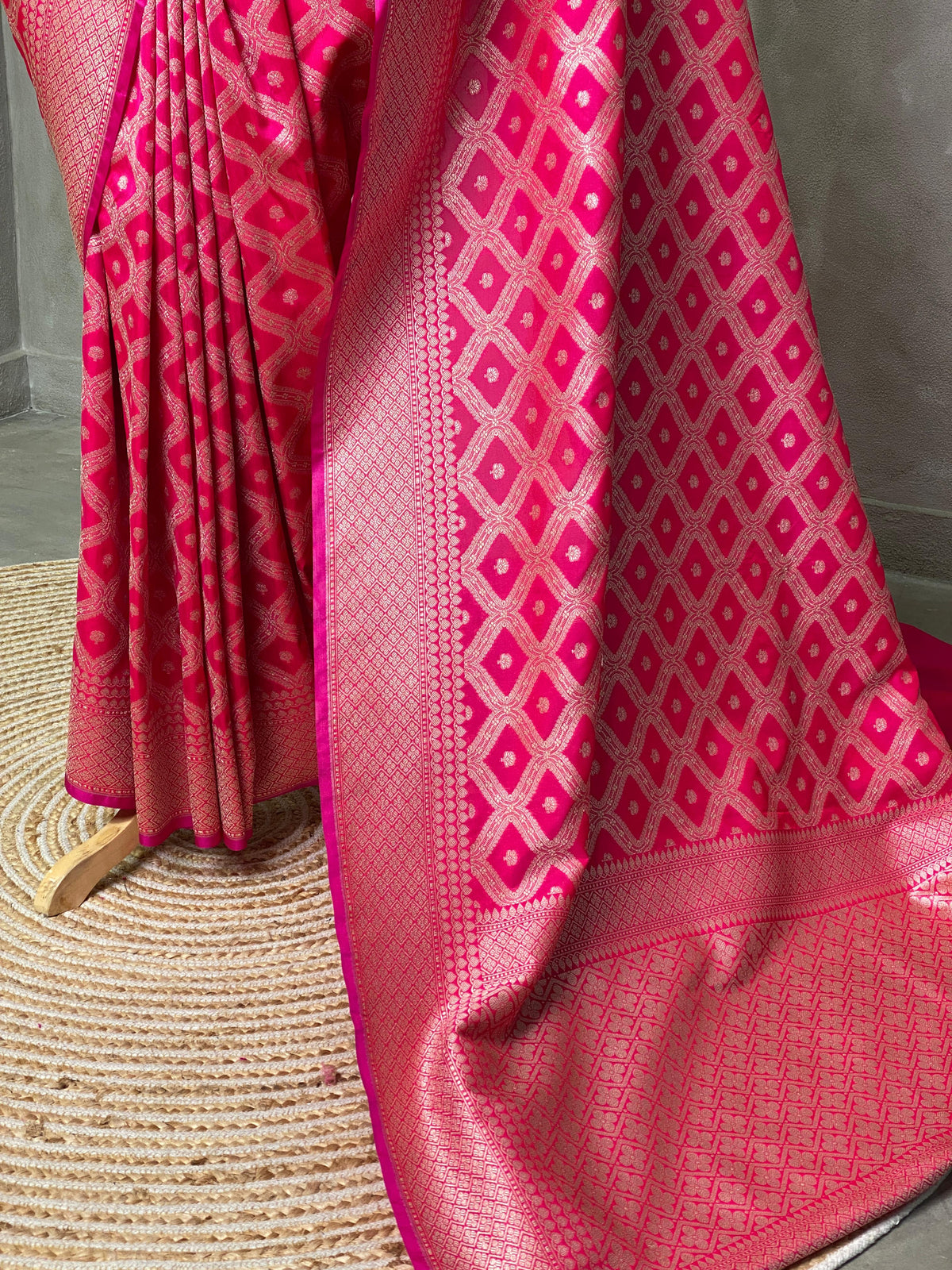 Reddish pink Banarasi Saree - PBANZ005