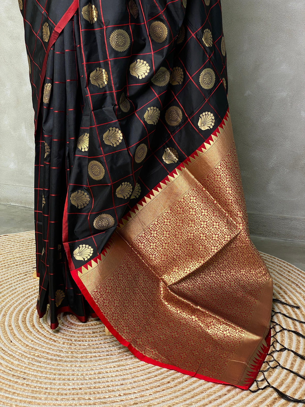 Black and red semi Kanchipuram Soft Silk saree - PBLACK