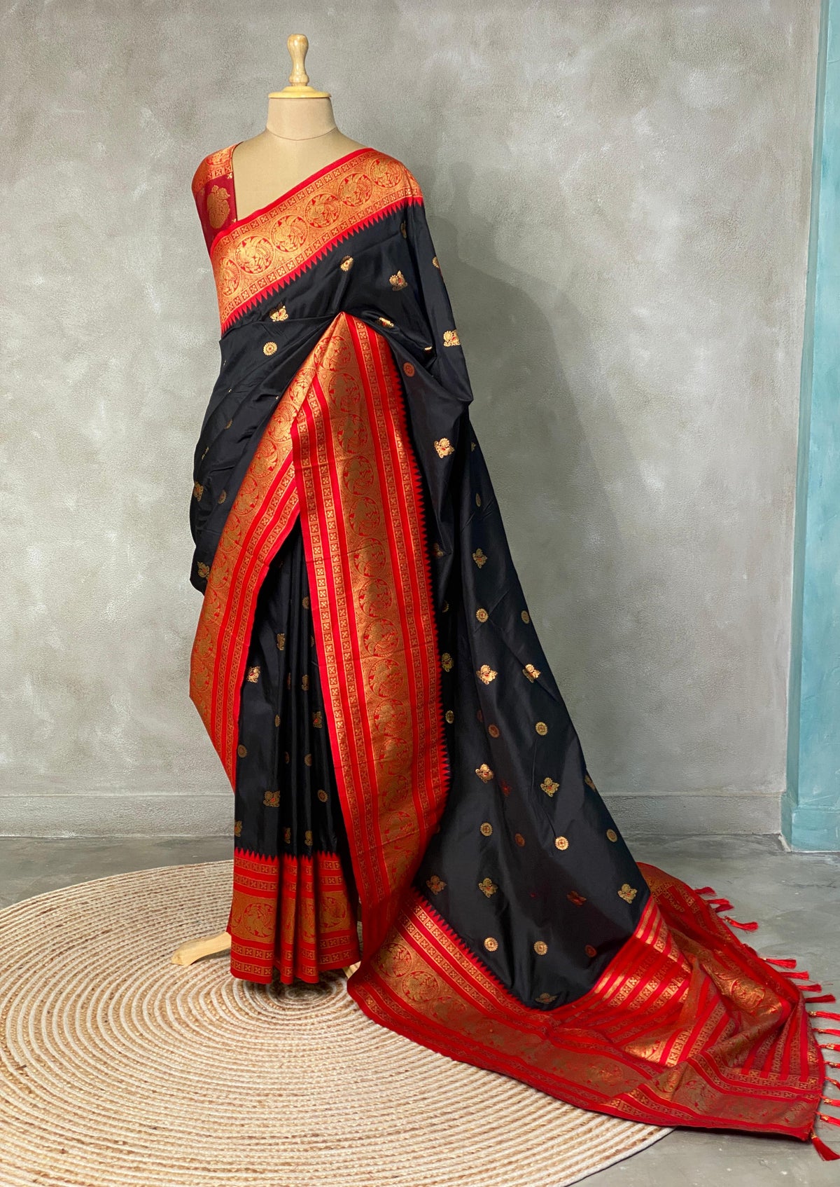 Black and redsilk saree-PSSBLACK