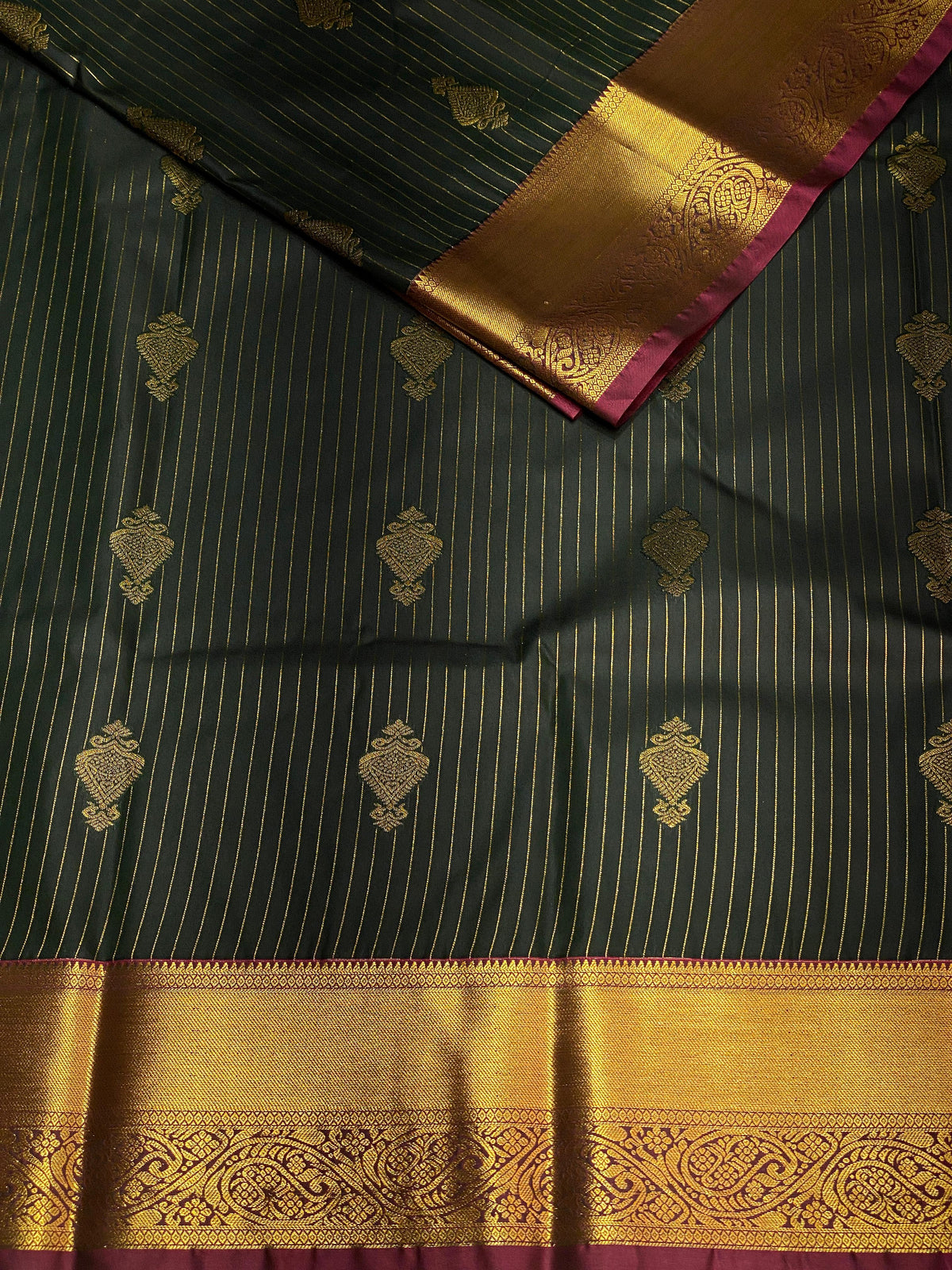 Dark Green and maroon stripes kanchipuram- SSI094