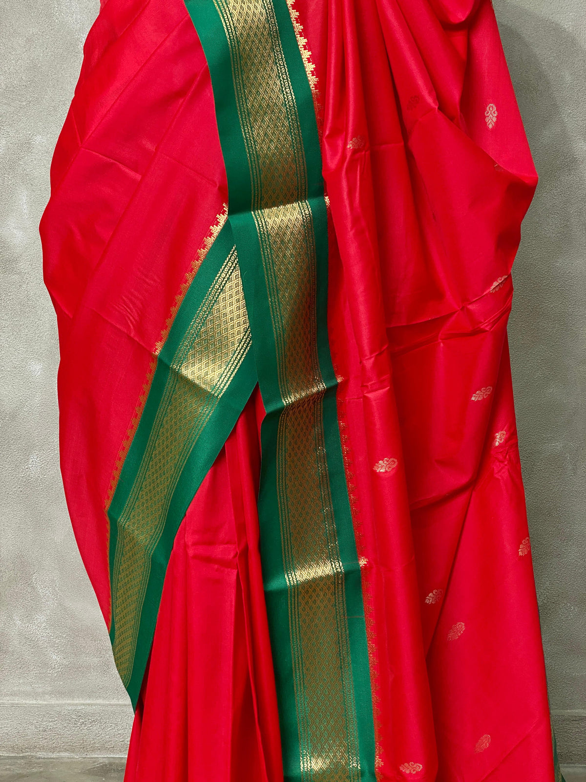 Red and Green traditional kanchi saree - PSSRG