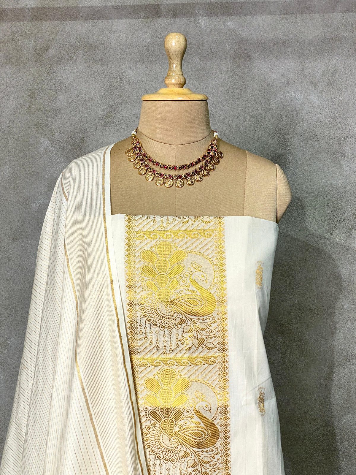 Onam salwar material - PPEACOCK