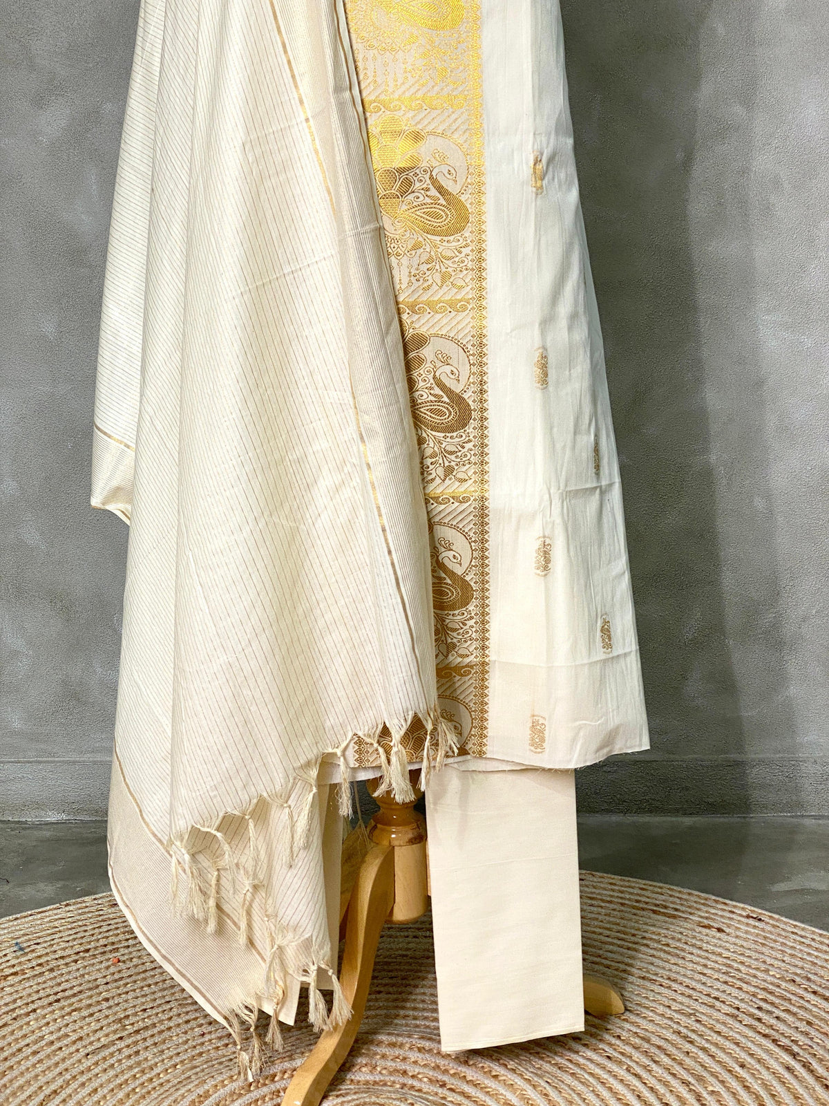 Onam salwar material - PPEACOCK