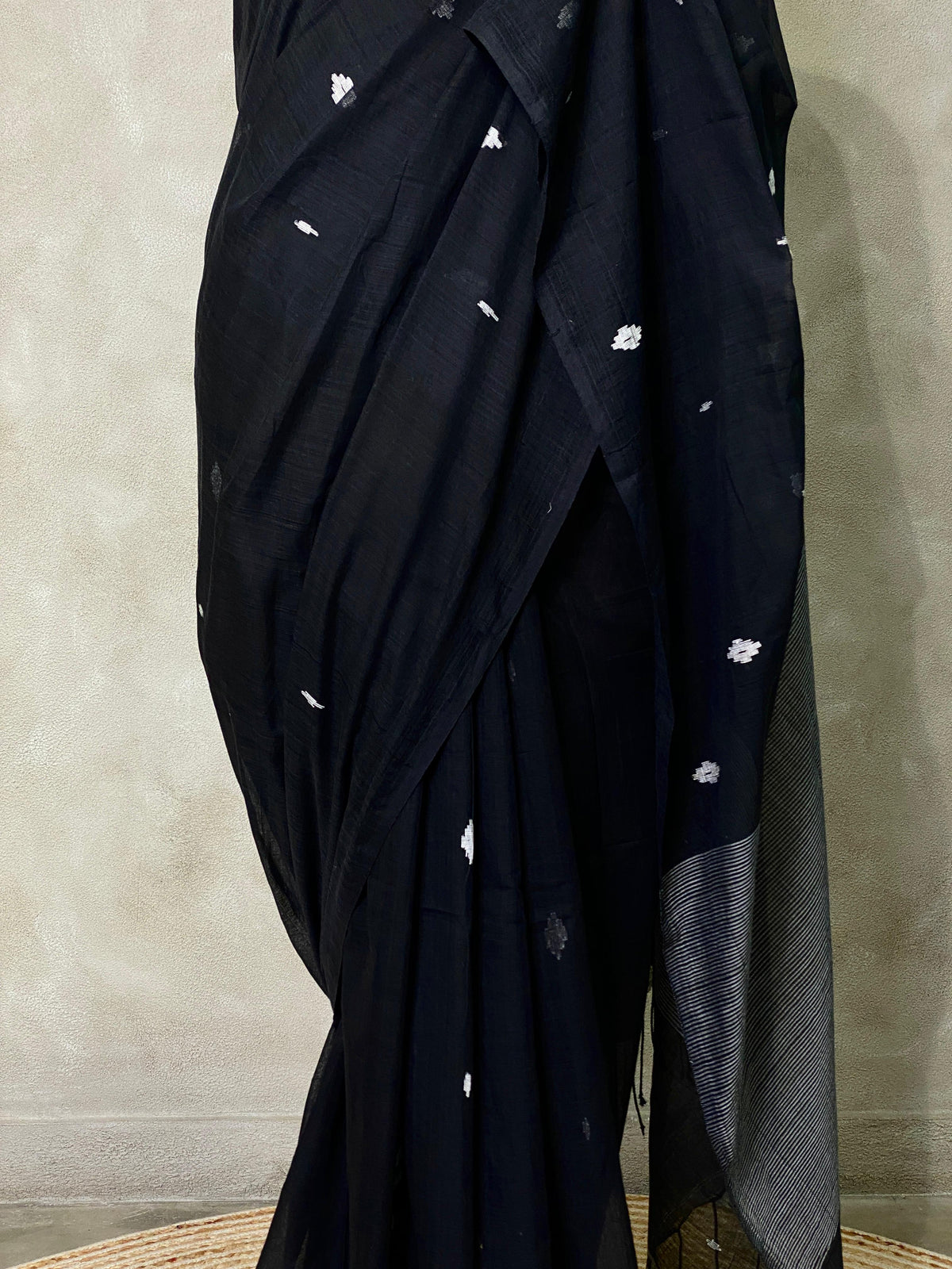 Handloom khadi cotton saree in black - PKHADI2