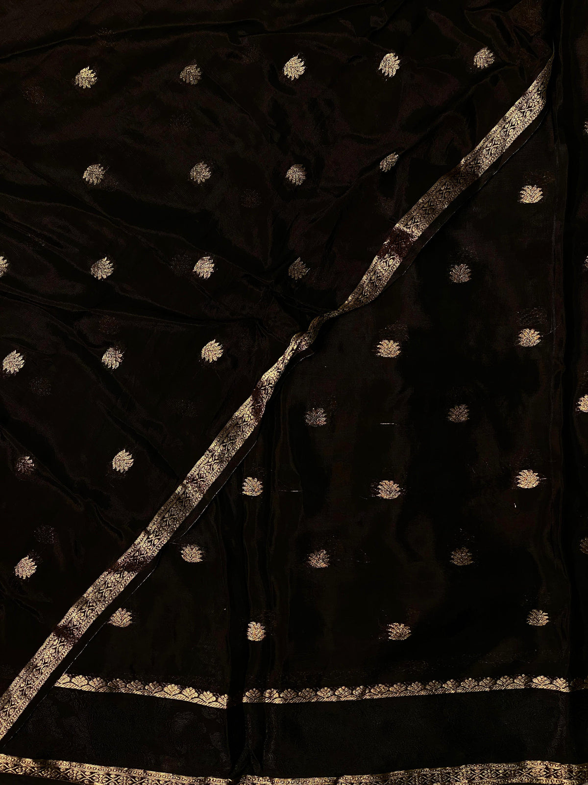 Black pure crepe Saree - PSG05
