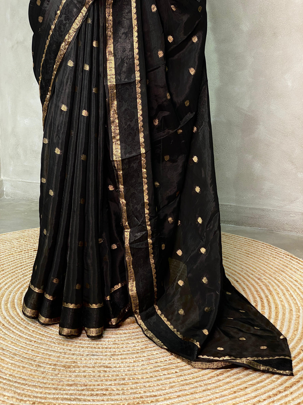 Black pure crepe Saree - PSG05