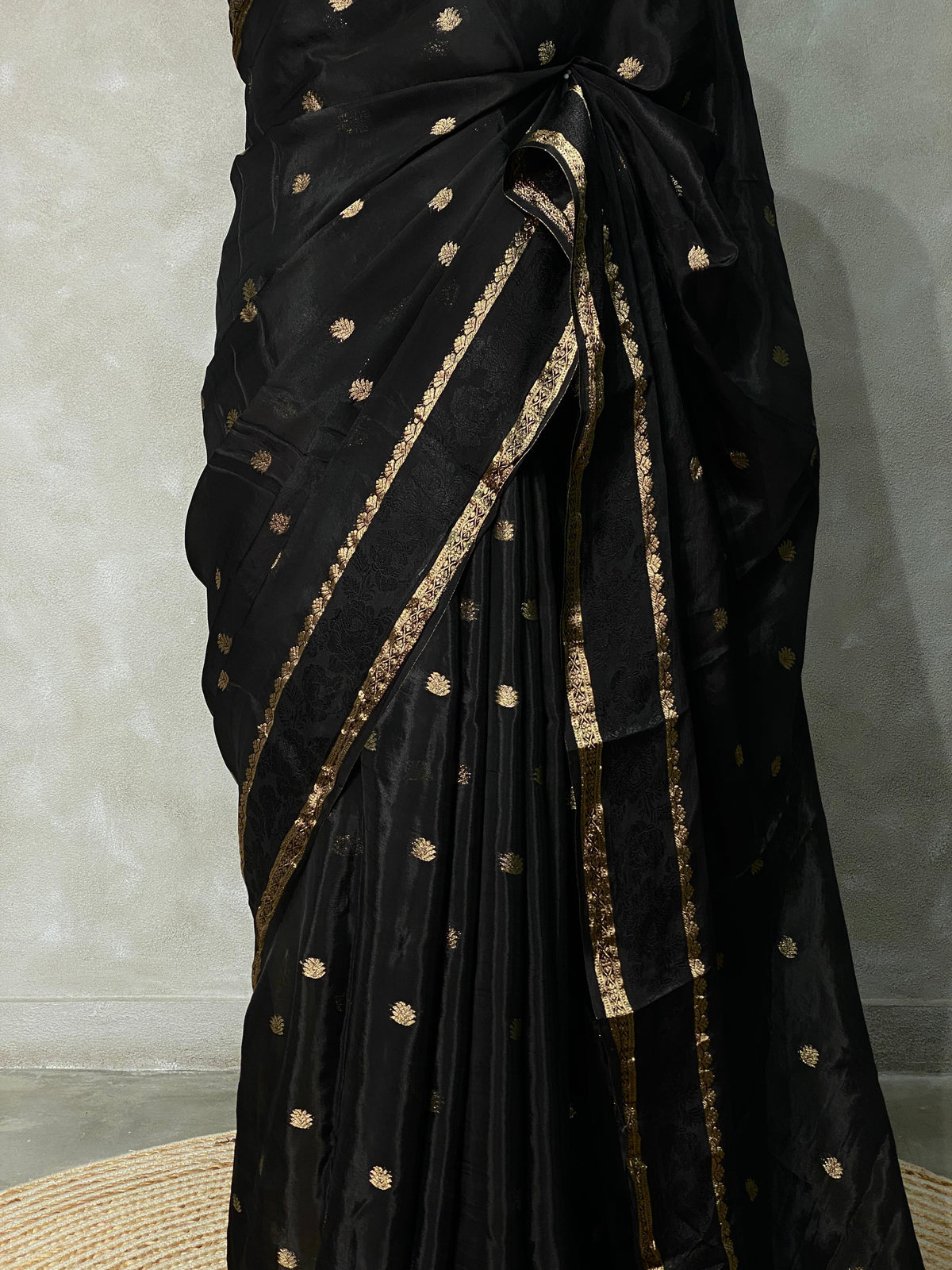 Black pure crepe Saree - PSG05