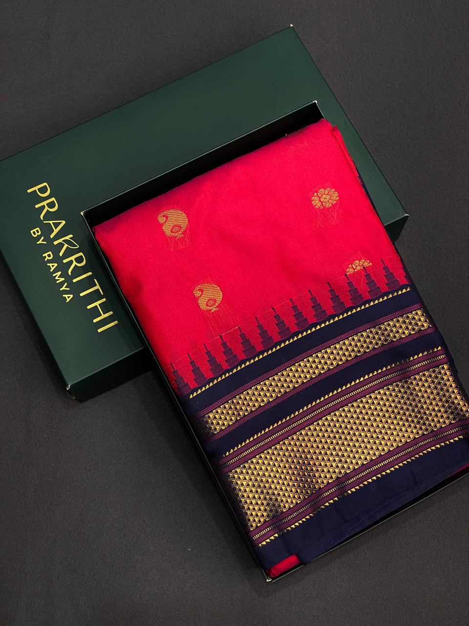 Magenta and navy blue Kanchipuram Silk saree - PPSILKO
