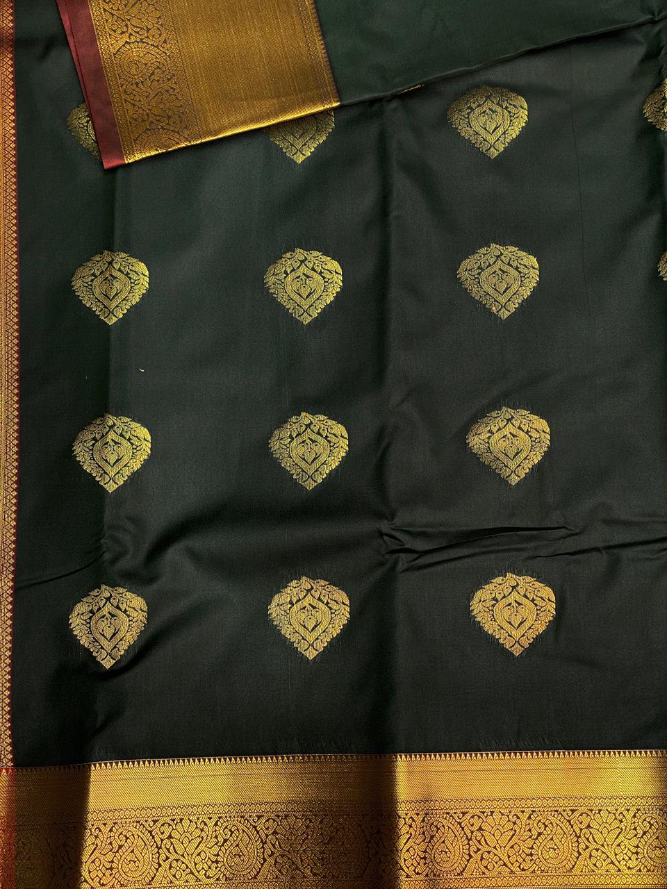 Dark green and maroon Kanchipuram Silk saree - PPSILKX