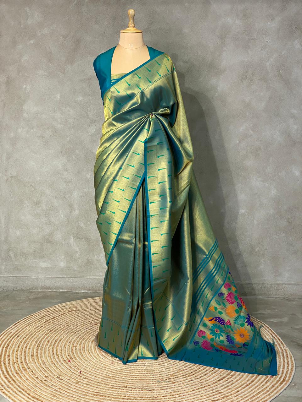 Peacock Green Tissue Kanchipuram saree - PTISSUE1