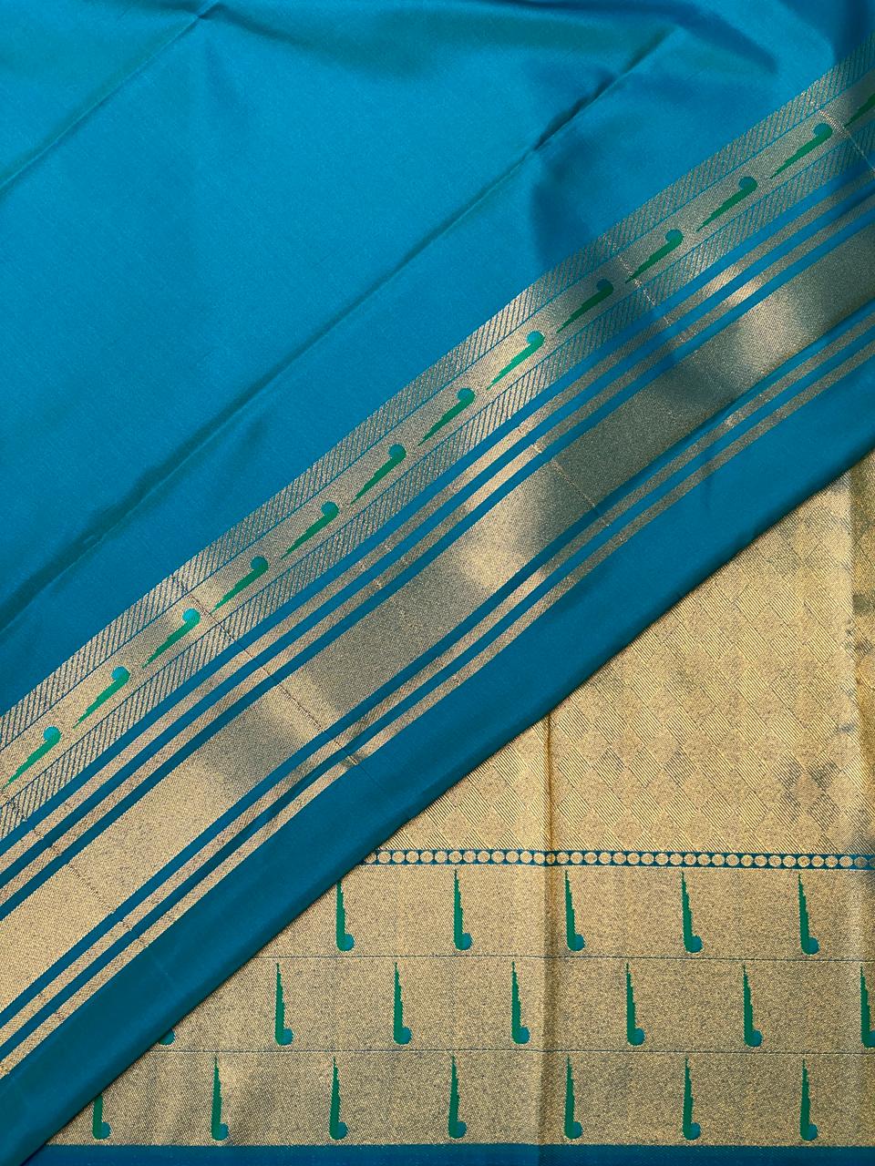 Peacock Green Tissue Kanchipuram saree - PTISSUE1