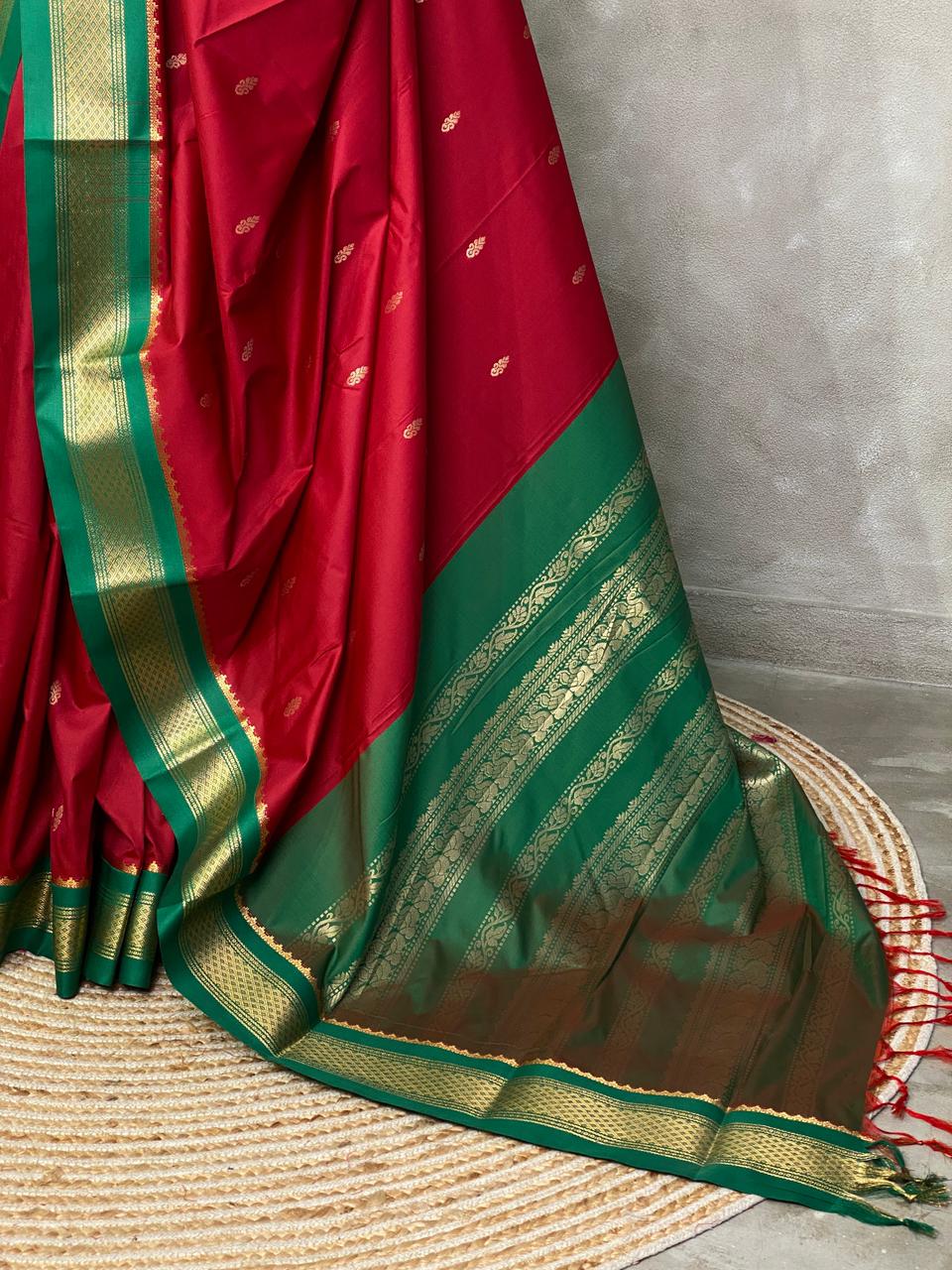 Maroon and green traditional kanchi silk saree - PSSMG