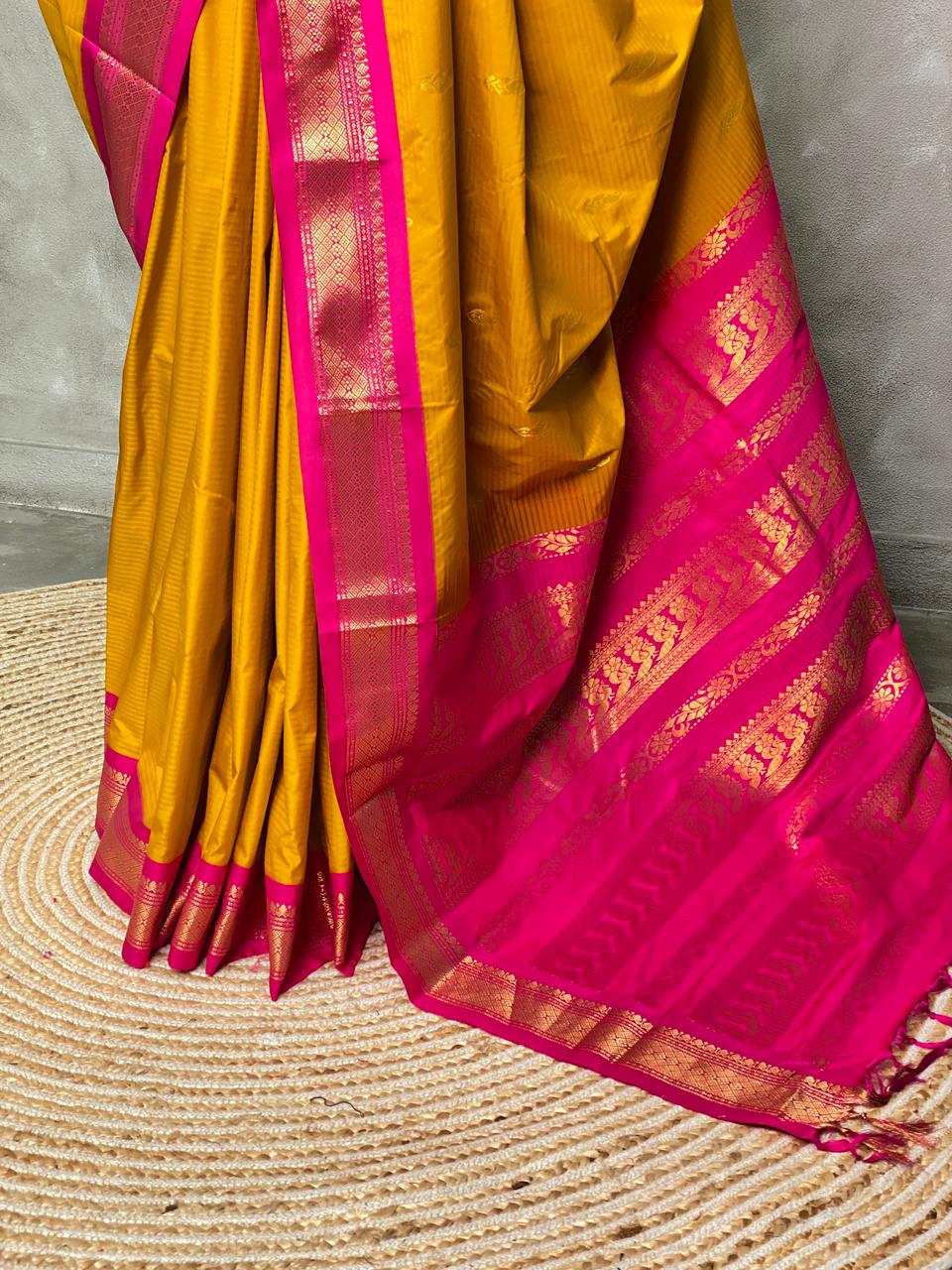 Yellow and magenta traditional kanchi silk saree - PSSMK