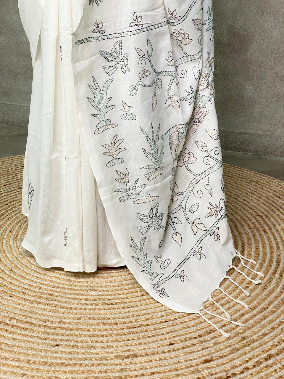 Handloom soft cotton saree in white - PSC5
