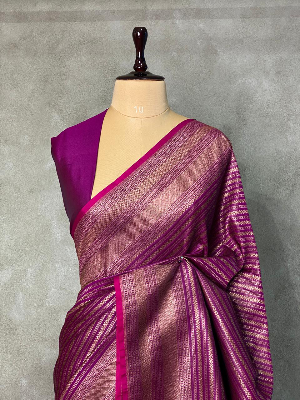 Deep Magenta pink Semi katan Banarasi silksaree - PSB07b