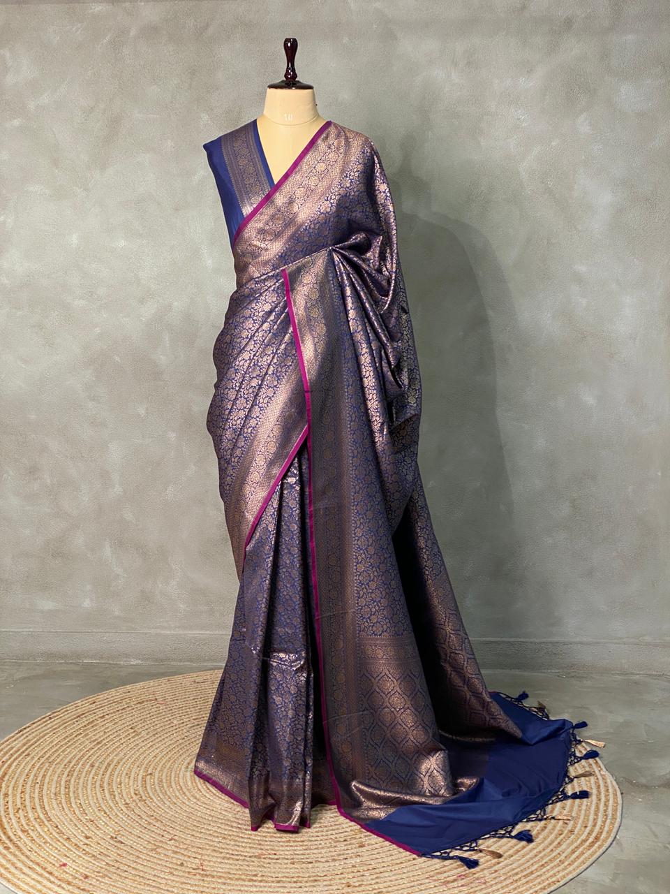 Navy blue Semi katan Banarasi silksaree - PSB07g