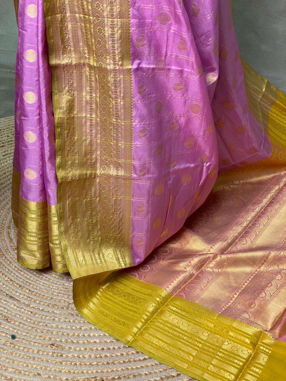 Lilac Pink Banarasi silk saree- MPS2A