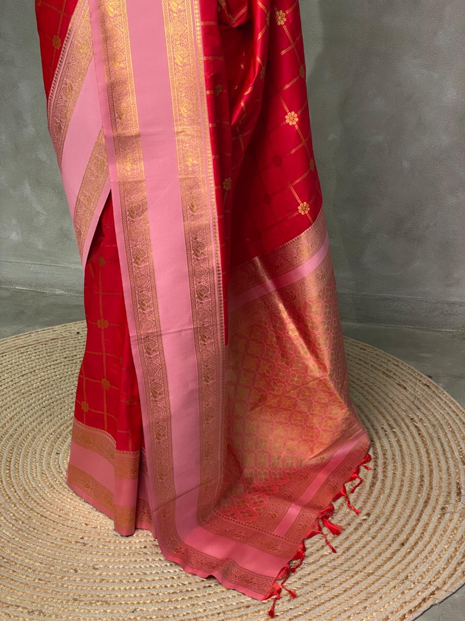 Red and Pink Banarasi saree -BSP10